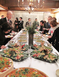 公邸料理人、工藤英良（えいりょう）さんが腕を振るった料理の数々。